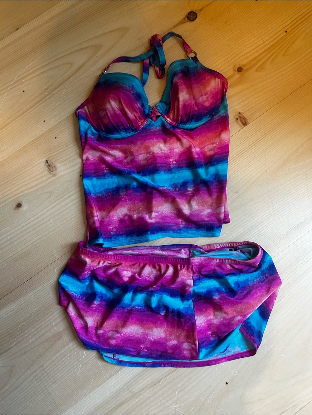 Women’s Ambrielle 36d, size 10 Tie-Dye Two-Piece TSwimsuit - Pink & Blue